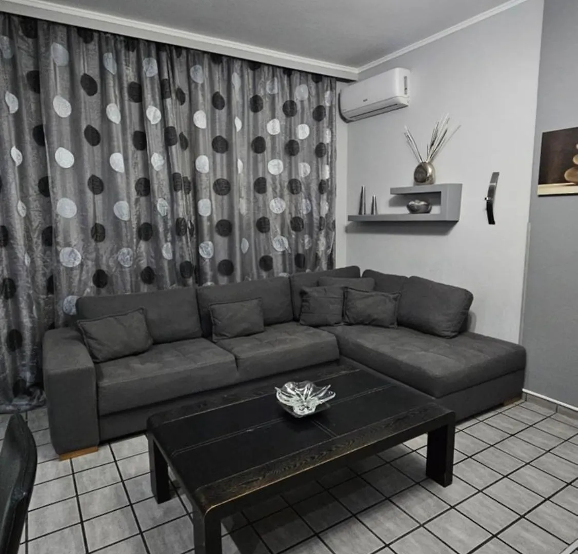 Apartment Mani'S Family Lake Home Tirana